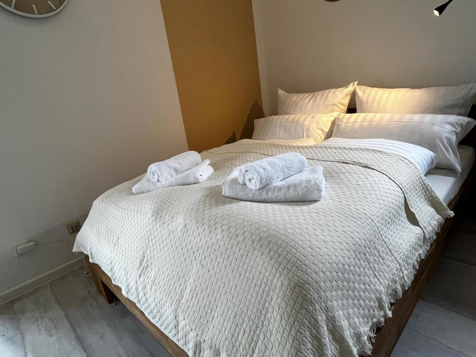 Ruhige & Zentrale Ferienwohnung Halver エクステリア 写真