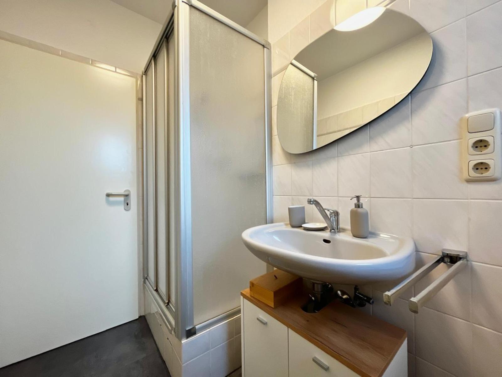 Ruhige & Zentrale Ferienwohnung Halver エクステリア 写真